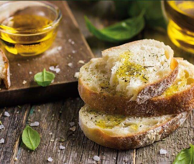 Brot und Olivenöl