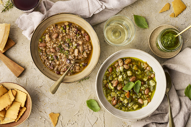 Minestrone und Suppe