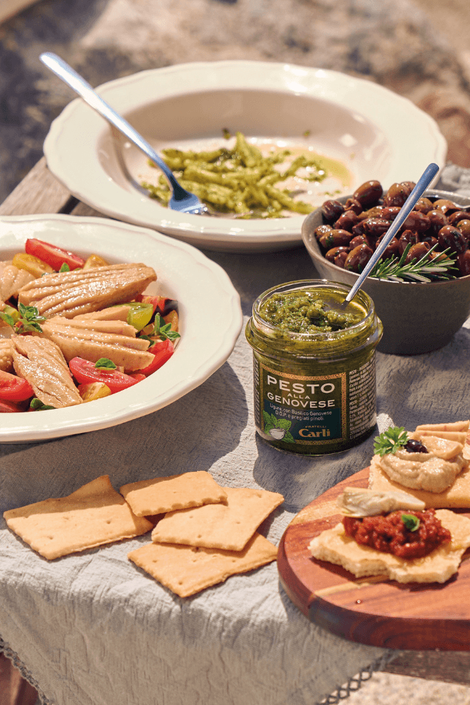 vasetto di sugo pomodoro
