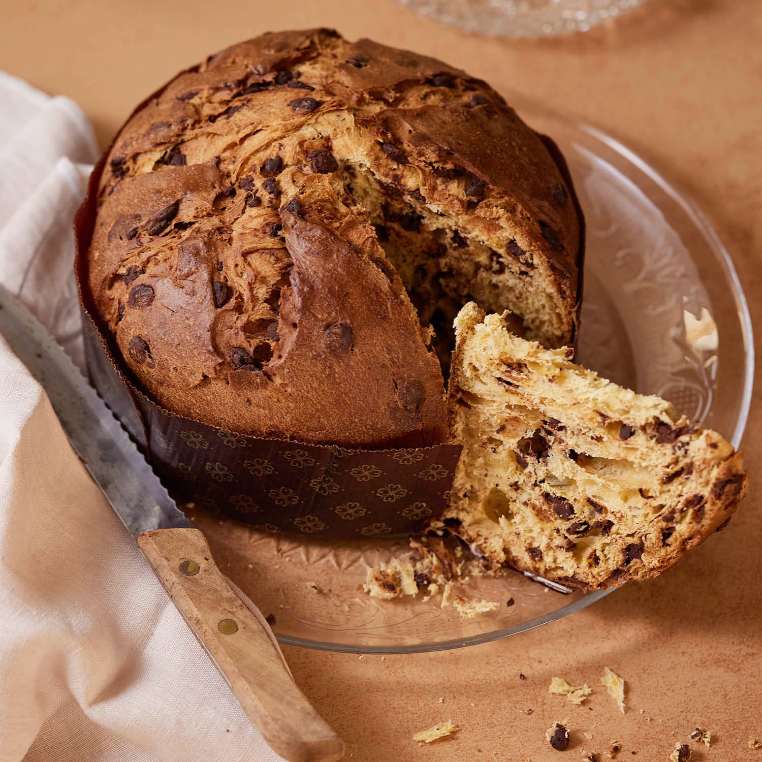Panettone mit Schokolade und Olivenöl