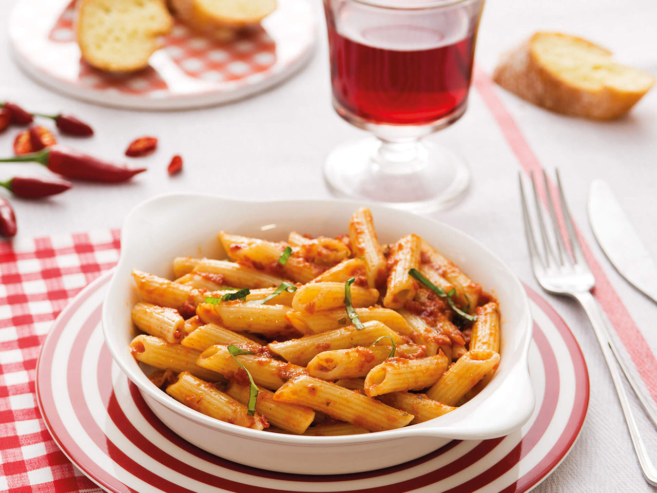 Penne mit Tomatensauce