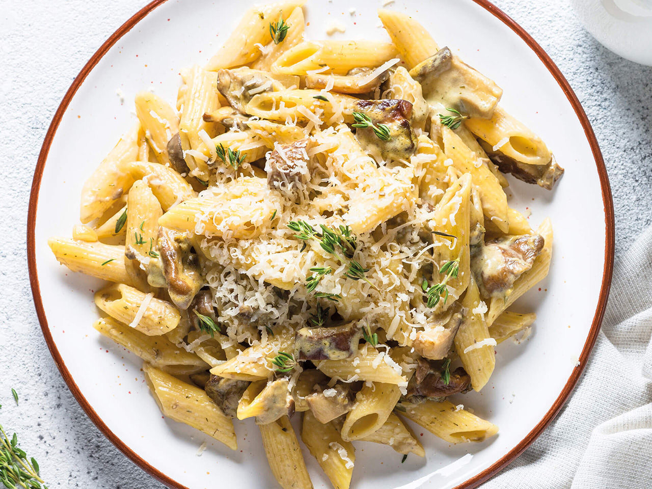 Penne rigate mit Pilze und Parmigiano Käse