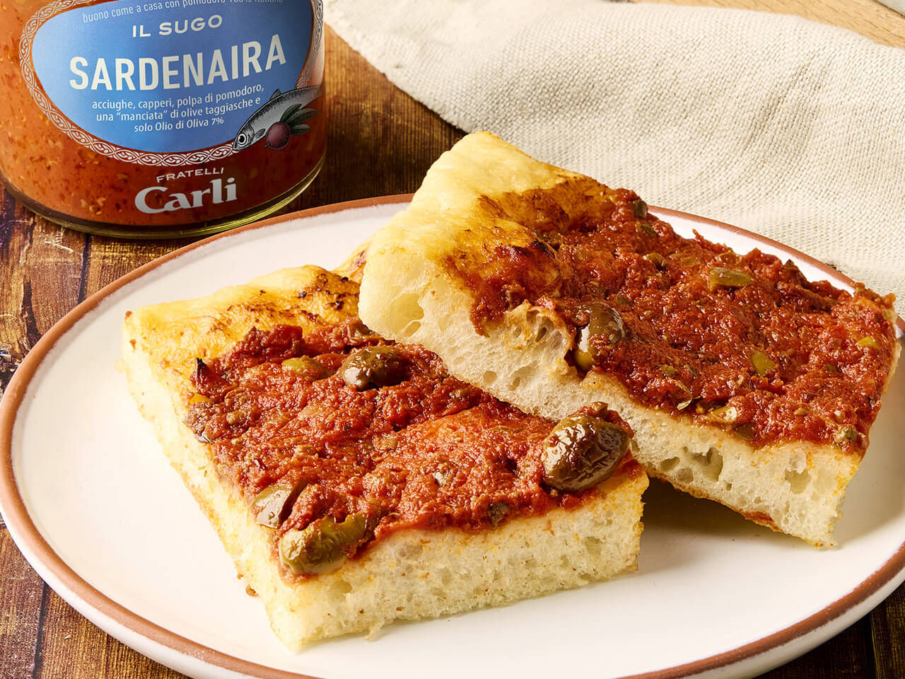 Pizza mit Sardenaira-Sauce Fratelli Carli